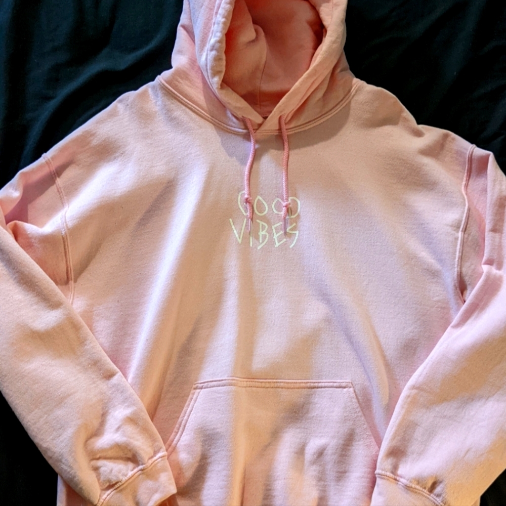 "Good Vibes" Pink Hoodie